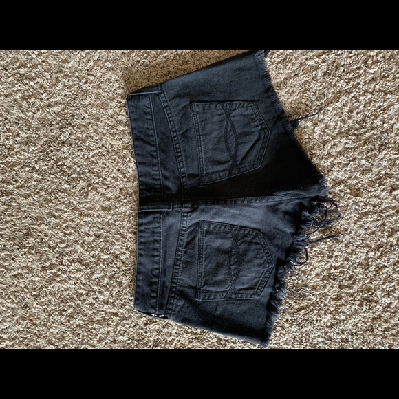Low rise bf shorts - Picture 2 of 2